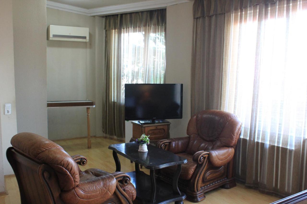 Valiko Hotel Tbilisi ภายนอก รูปภาพ