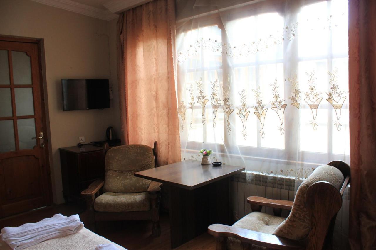 Valiko Hotel Tbilisi ภายนอก รูปภาพ